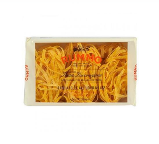 Опаковка талиатели Rummo N132 250 г – яйчена паста с бронзова повърхност, идеална за гурме рецепти.