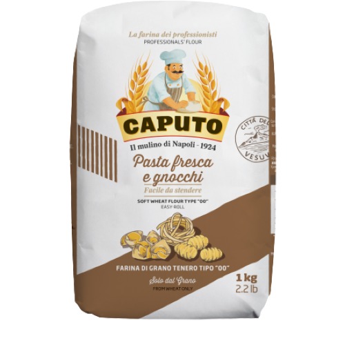 Опаковка брашно Caputo тип 00 за паста и ньоки 1 кг с традиционен италиански дизайн.