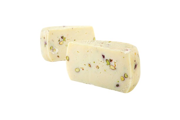 Цяло парче сицилианско овче сирене Примосале с шамфъстък