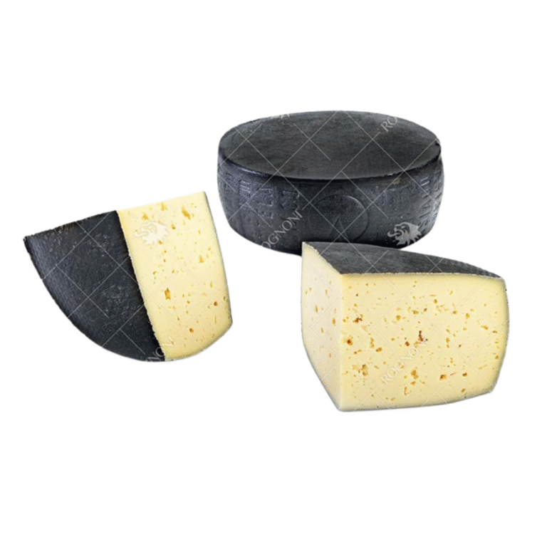 Пита твърдо сирене Asiago DOP Crosta Nera от Rognoni с черна кора и светла вътрешност