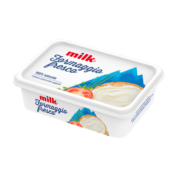 Опаковка прясно крема сирене Milk 200 г с отворена капачка и видима кремообразна текстура.